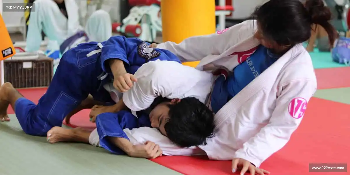 <strong>UED</strong>这里有热爱，更有让你变强的舞台！💥🎯